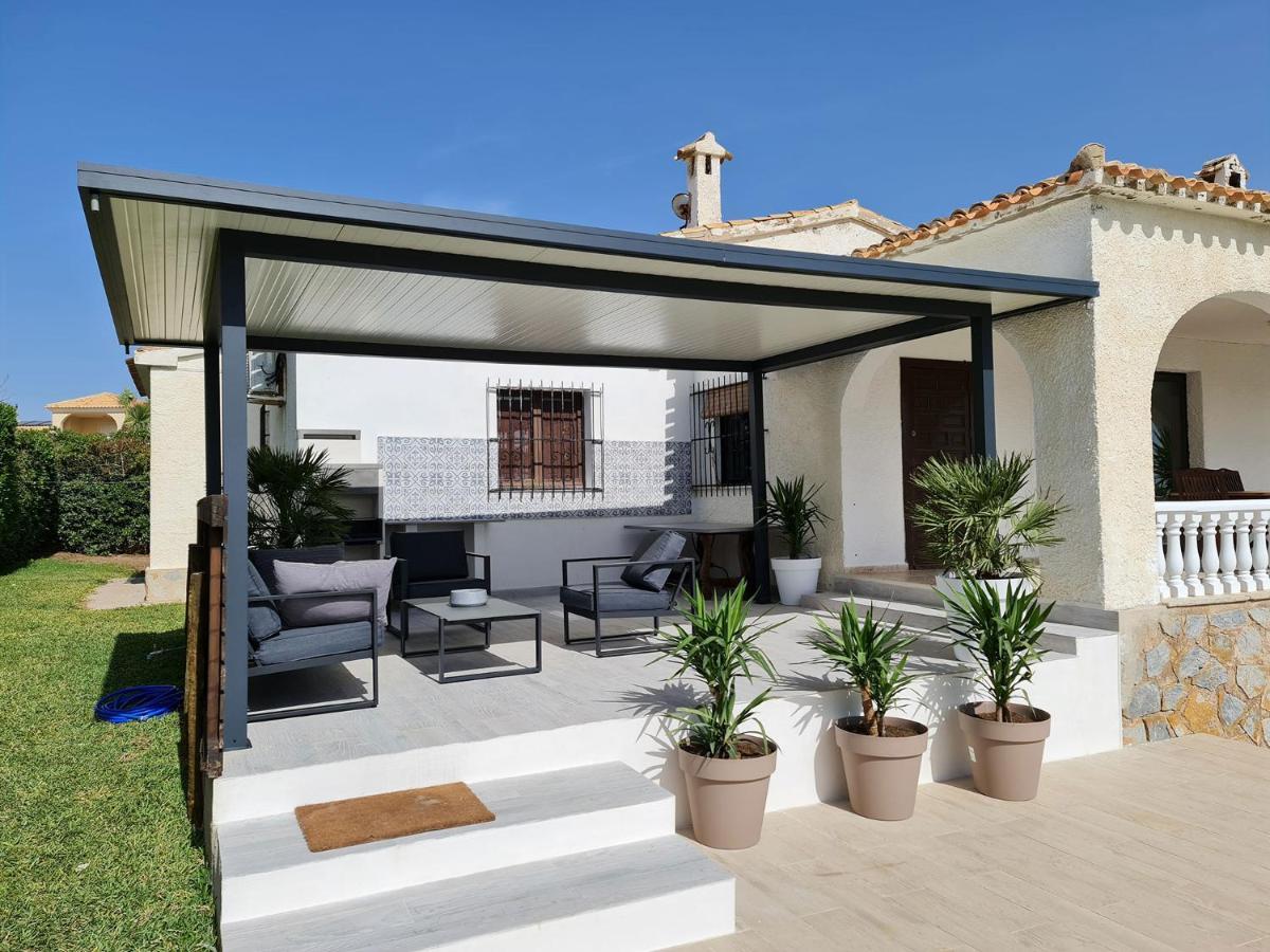 Villa On The Beach Playa Flamenca Orihuela Exterior photo