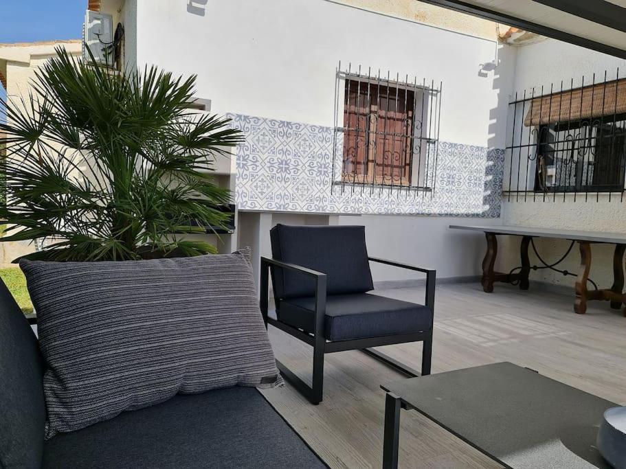 Villa On The Beach Playa Flamenca Orihuela Exterior photo